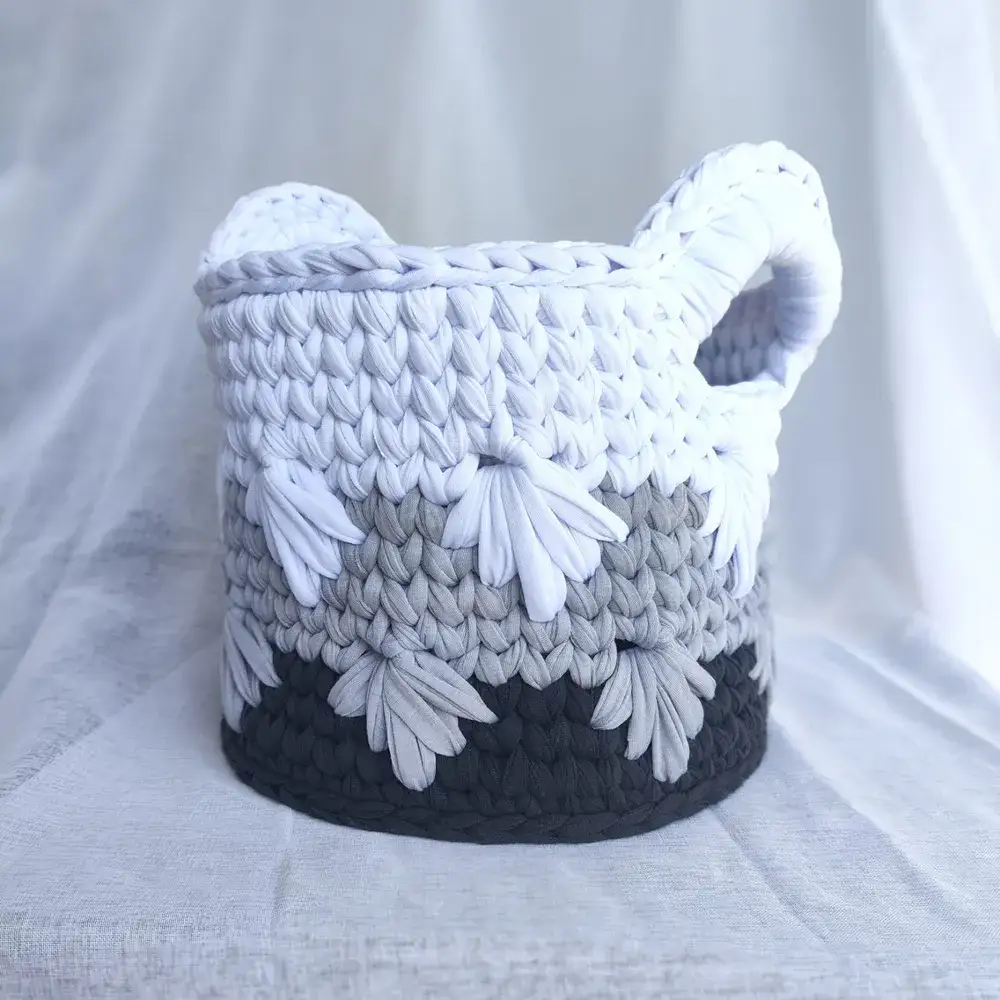 סלסלה שחורה אלגנטית - בינונית