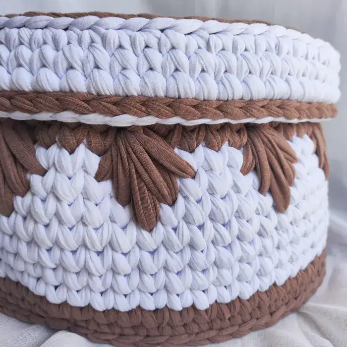 סלסלה אלגנטית עם מכסה - גדולה