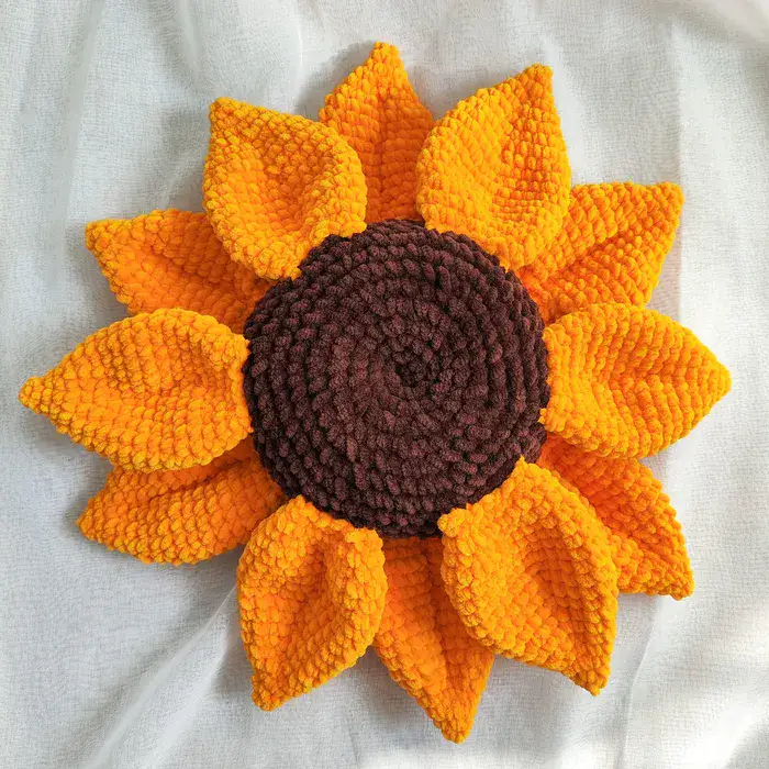 כרית נוי בצורת חמנייה