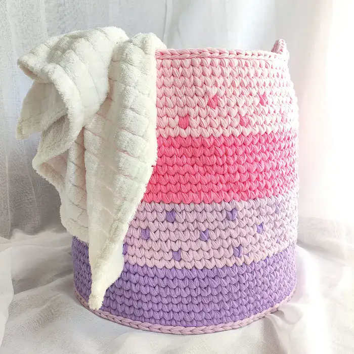 סל ענק בגווני ורוד וסגול