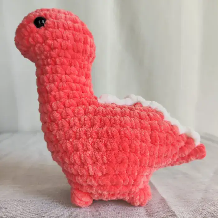 דינוזאור ורוד כהה