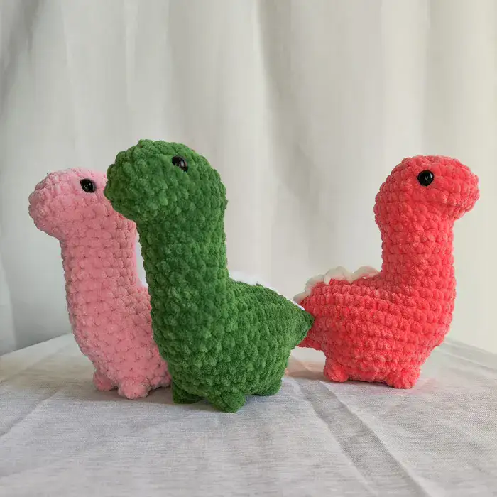 דינוזאור ורוד כהה