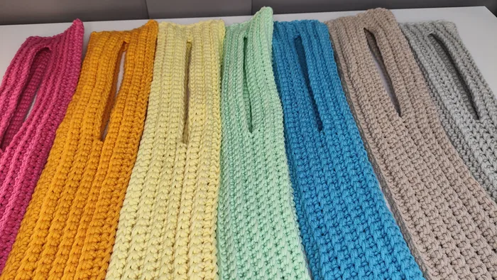 Iphone/phone pocket בצבע אפור בהיר