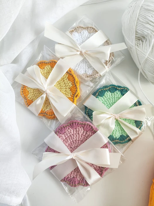 זוג תחתיות לכוסות